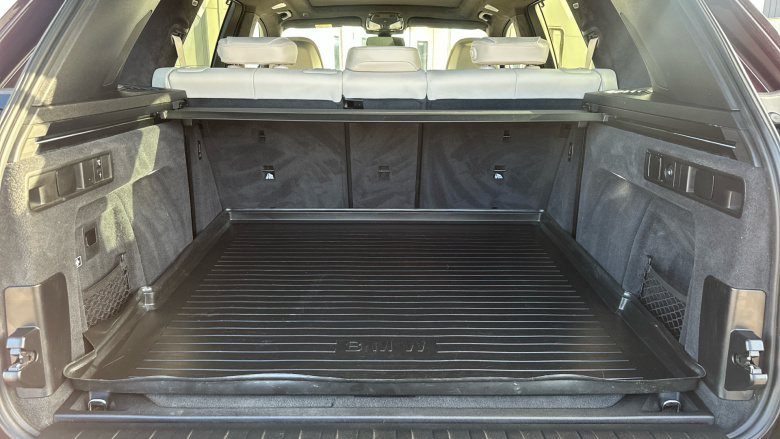 BMW X5 xDrive M50i 5dr Auto Petrol Estate